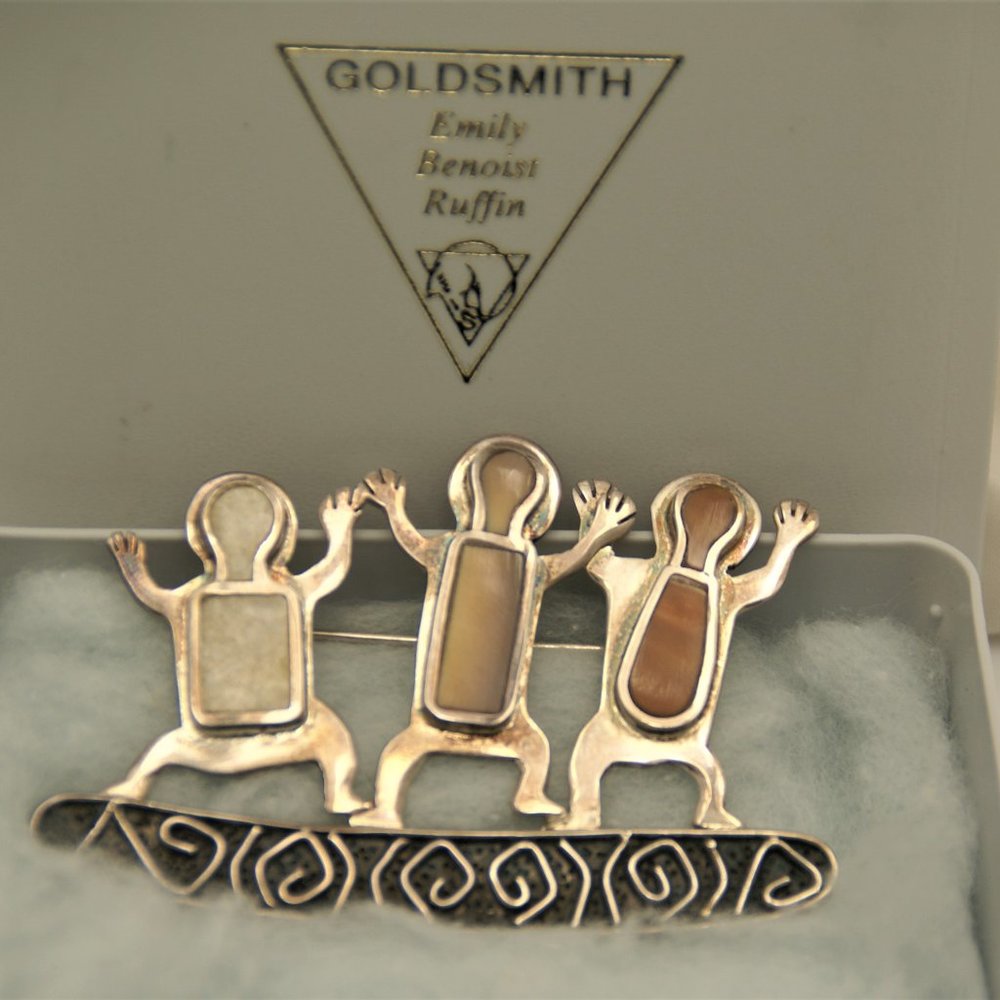 Genuine Zealandia 925 Sterling Silver Brooch / Pin